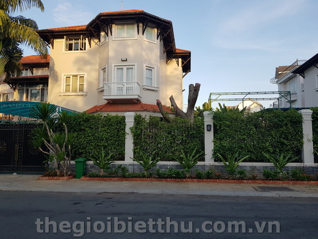 Bán biệt thự Mùa Xuân Spring Villas Thạnh Mỹ Lợi Thành phố Thủ Đức ~550m² hồ bơi riêng sân vườn rộng