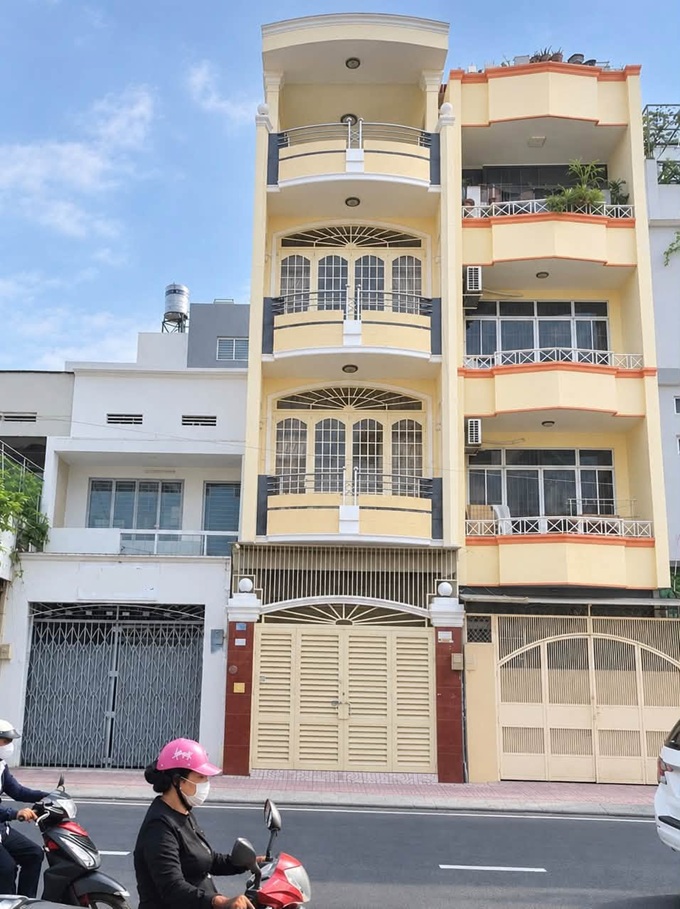 Bán Nhà Mặt Tiền Số 64 Đào Duy Anh, Quận Phú Nhuận, TP.HCM: Diện Tích 68m², 4 Tầng, Giá 16 TỷĐịa chỉ