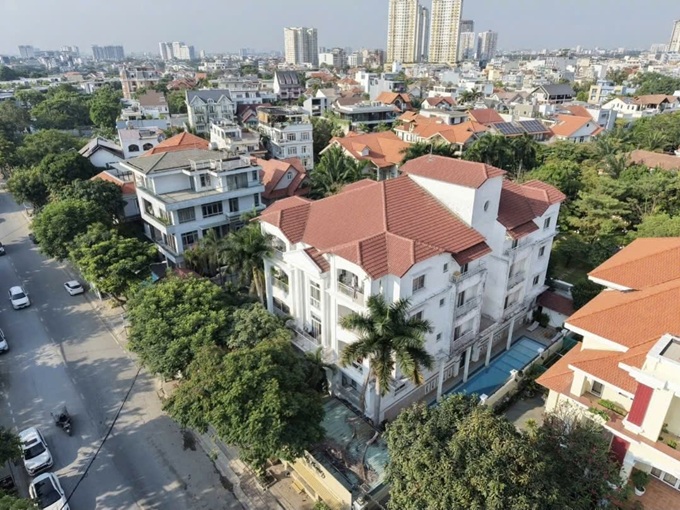Bán siêu biệt thự góc 3 mặt tiền 112 Nguyễn Văn Hưởng, Thảo Điền, Thủ Đức: Diện tích 1.000m² (25x40m