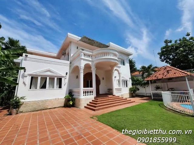 Cho thuê biệt thự sang trọng Đường số 55, Thảo Điền, Thủ Đức: Diện tích 1.053m² (23x48m), 5 phòng ng